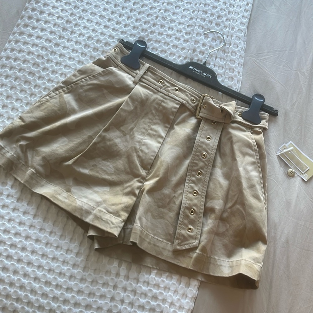 NWT Michael Kors shorts